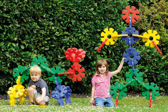 80-1010 Giant Octoplay 40 piece set with children