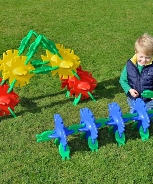 EA-196 Giant Connecting Fish boy-min